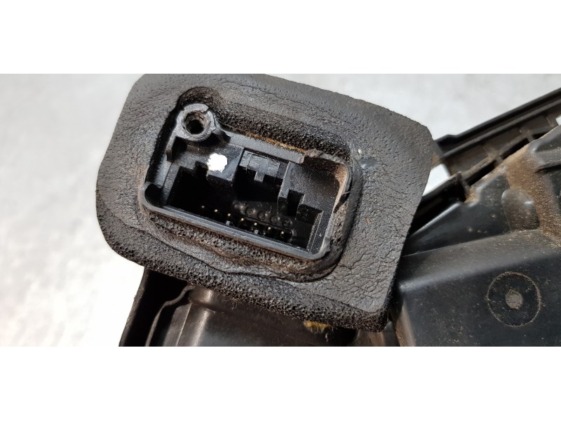 Recambio de cerradura puerta trasera izquierda para volkswagen polo (6r1) advance referencia OEM IAM 5K4839015F  