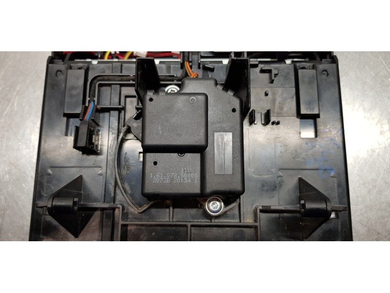 Recambio de warning para mercedes clase e (w211) berlina e 240 (211.061) referencia OEM IAM A2118218358   Recambio de warning para mercedes clase e (w211) berlina e 240 (211.061) referencia OEM IAM A2118218358