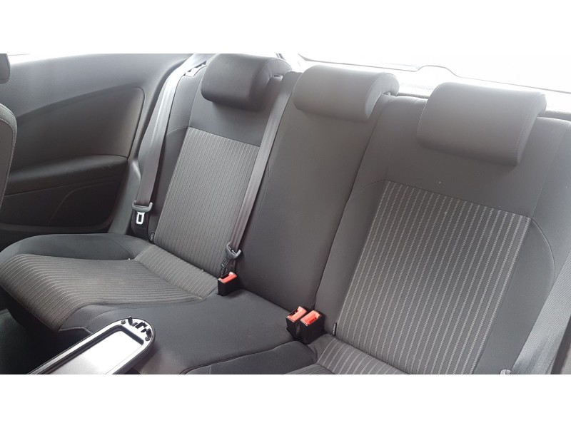 volkswagen polo (6r1) del año 2010