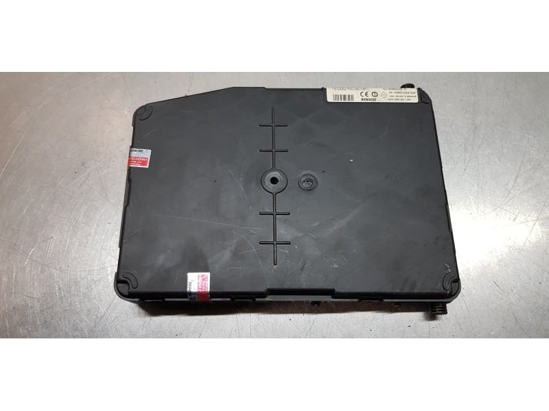 Recambio de modulo confort para renault scenic ii confort authentique referencia OEM IAM 8200309690  