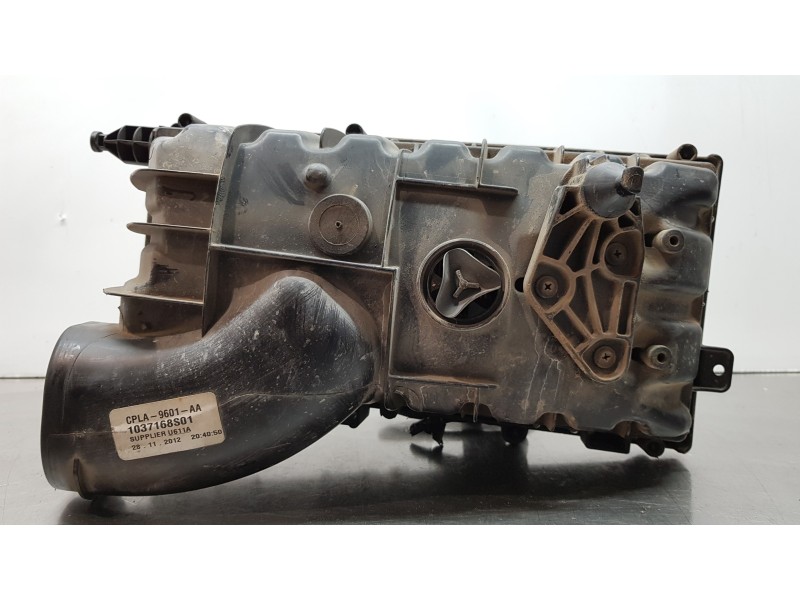 Recambio de filtro aire para land rover range rover vogue referencia OEM IAM LR036424  