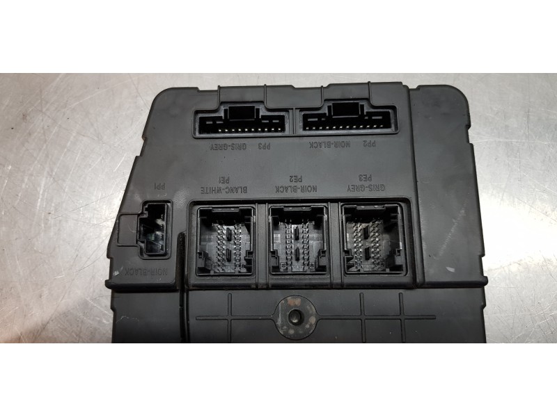 Recambio de modulo confort para renault scenic ii confort authentique referencia OEM IAM 8200309690  