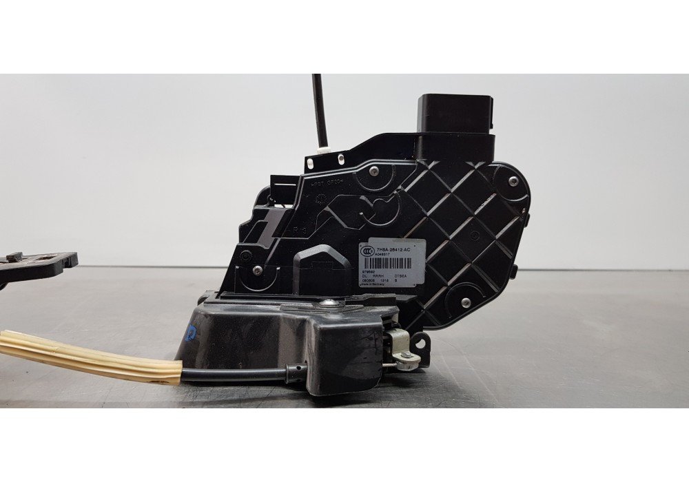 Recambio de cerradura puerta trasera derecha para land rover range rover sport v6 td se referencia OEM IAM FPE500060 7H5A26412AC