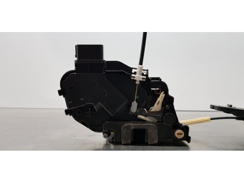 Recambio de cerradura puerta trasera derecha para land rover range rover sport v6 td se referencia OEM IAM FPE500060 7H5A26412AC