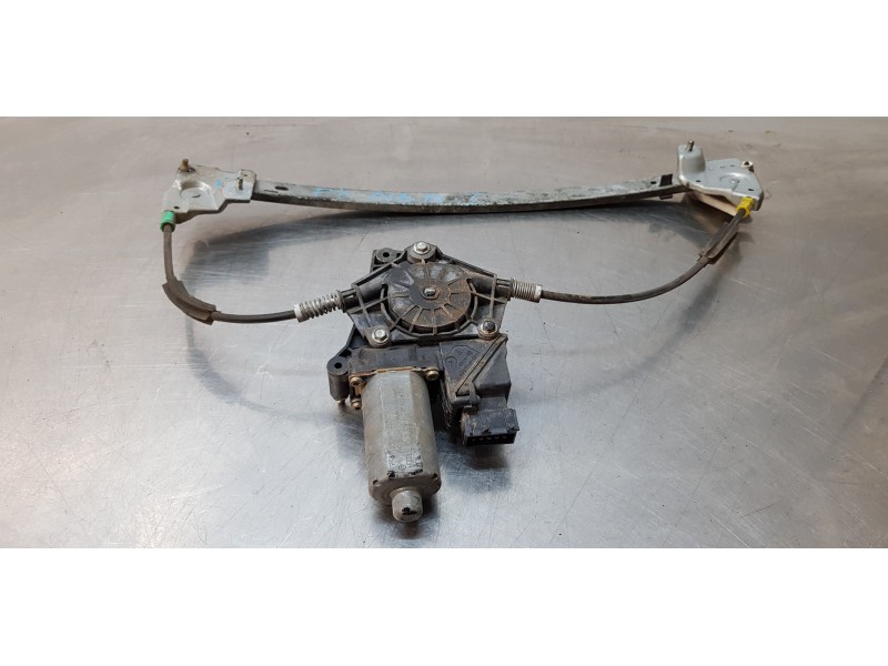 Recambio de elevalunas delantero izquierdo para peugeot 406 berlina (s1/s2) stdt referencia OEM IAM 0130821674   Recambio de elevalunas delantero izquierdo para peugeot 406 berlina (s1/s2) stdt referencia OEM IAM 0130821674