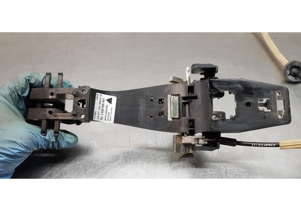 Recambio de cerradura puerta trasera derecha para land rover range rover sport v6 td se referencia OEM IAM FPE500060 7H5A26412AC