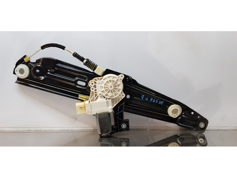 Recambio de elevalunas trasero derecho para bmw serie 5 lim. (f10) 530d referencia OEM IAM 72481720  