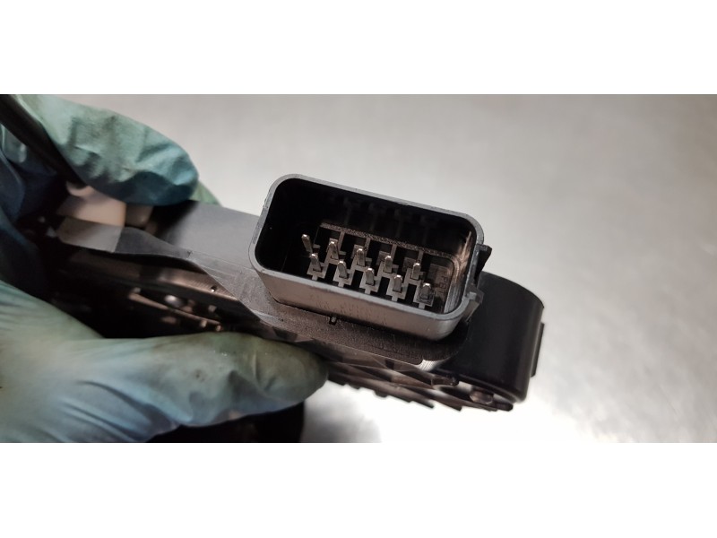 Recambio de cerradura puerta trasera derecha para land rover range rover sport v6 td se referencia OEM IAM FPE500060 7H5A26412AC