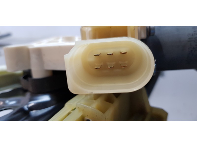 Recambio de elevalunas trasero derecho para bmw serie 5 lim. (f10) 530d referencia OEM IAM 72481720  