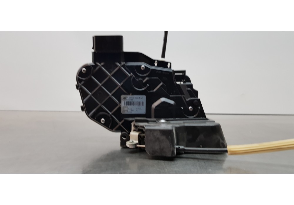 Recambio de cerradura puerta trasera izquierda para land rover range rover sport v6 td se referencia OEM IAM FPE500070 7H5A26413