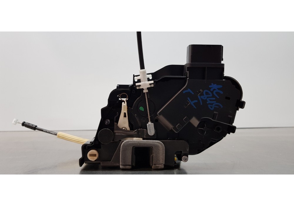 Recambio de cerradura puerta trasera izquierda para land rover range rover sport v6 td se referencia OEM IAM FPE500070 7H5A26413