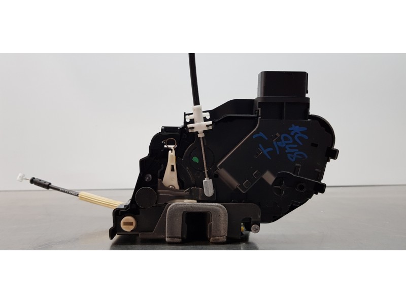 Recambio de cerradura puerta trasera izquierda para land rover range rover sport v6 td se referencia OEM IAM FPE500070 7H5A26413