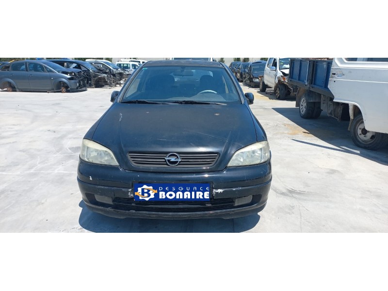 opel astra g berlina del año 2002