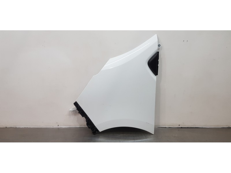 Recambio de aleta delantera izquierda para nissan primastar cerrada referencia OEM IAM 6311300Q0K  