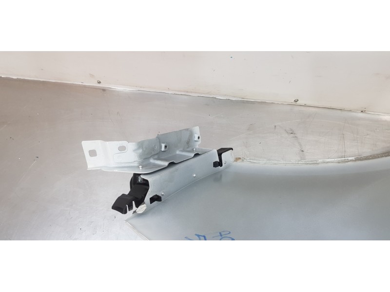 Recambio de aleta delantera izquierda para nissan primastar cerrada referencia OEM IAM 6311300Q0K  