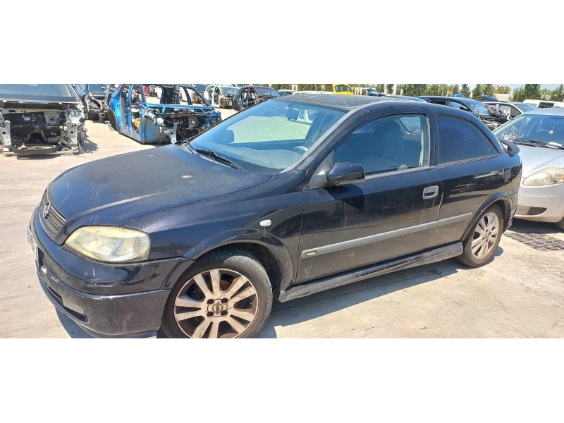 opel astra g berlina del año 2002