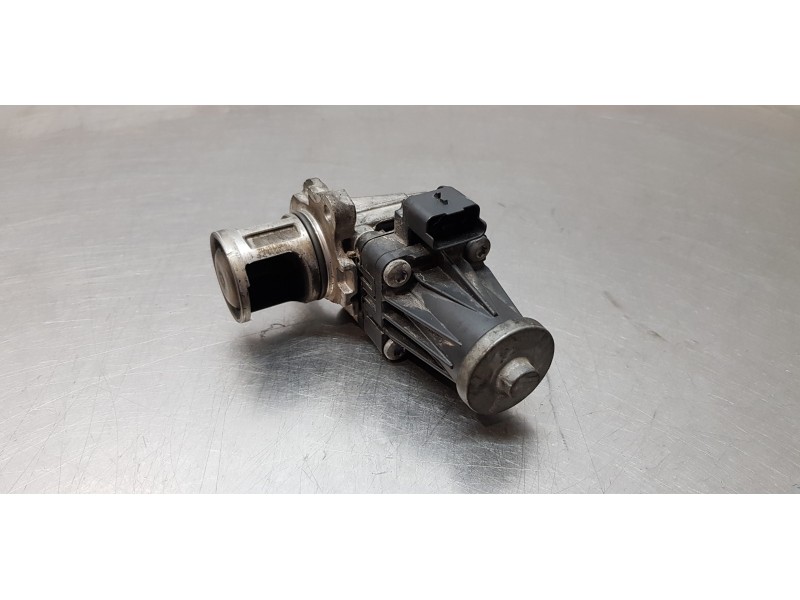 Recambio de valvula egr para ford transit courier trend referencia OEM IAM 9802194080  