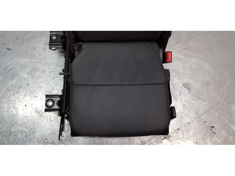 Recambio de asiento de tercera fila derecho para land rover discovery v6 td hse referencia OEM IAM   