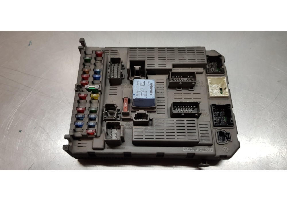 Recambio de caja reles / fusibles para citroen c5 berlina 2.0 hdi 90 x referencia OEM IAM 9645030080  