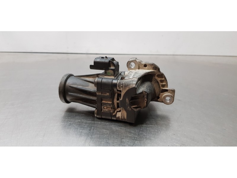 Recambio de valvula egr para ford transit courier trend referencia OEM IAM 9802194080  