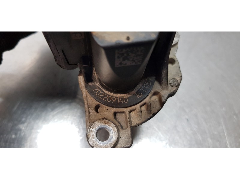 Recambio de valvula egr para ford transit courier trend referencia OEM IAM 9802194080  