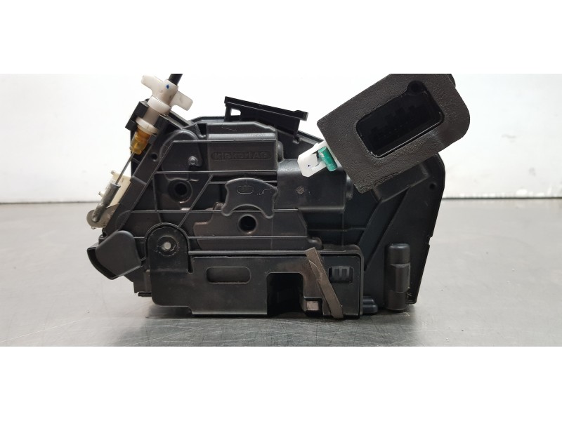 Recambio de cerradura puerta delantera derecha para skoda octavia lim. (5e3) ambition referencia OEM IAM 5E1837016   Recambio de cerradura puerta delantera derecha para skoda octavia lim. (5e3) ambition referencia OEM IAM 5E1837016