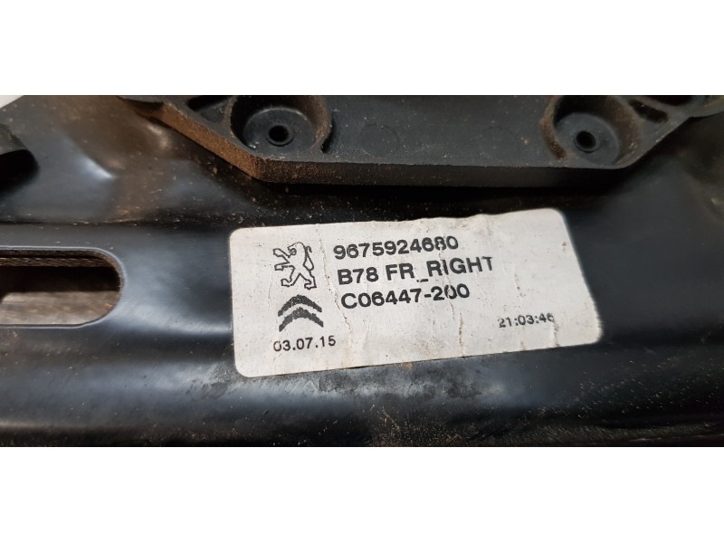 Recambio de elevalunas delantero derecho para citroen c4 picasso seduction referencia OEM IAM 9675924680  