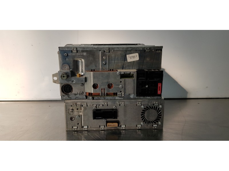 Recambio de sistema audio / radio cd para mercedes clase s (w220) berlina 500 (220.075) referencia OEM IAM A2208200389  