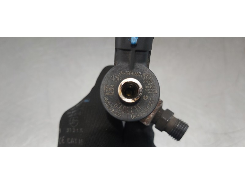 Recambio de inyector para dacia duster ii comfort 4wd referencia OEM IAM 8201636333   Recambio de inyector para dacia duster ii comfort 4wd referencia OEM IAM 8201636333