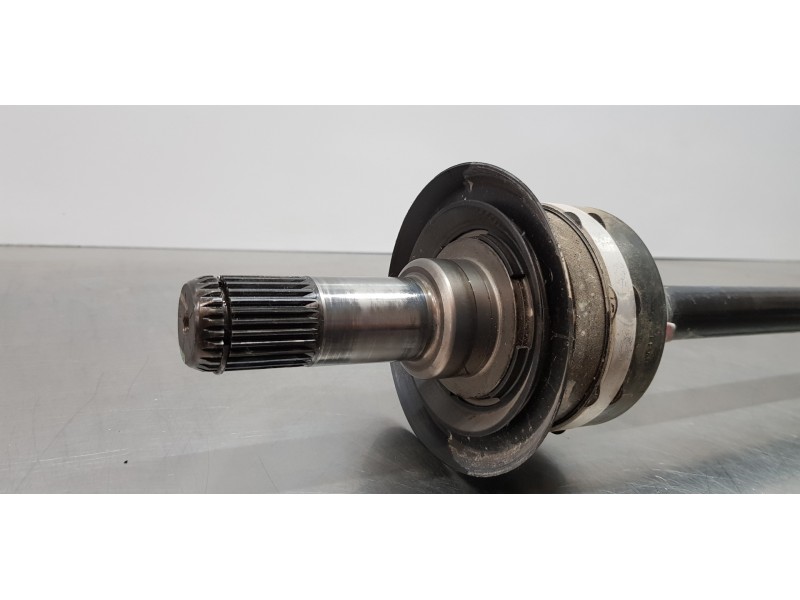 Recambio de transmision trasera derecha para bmw serie x3 (g01) xdrive20d referencia OEM IAM 33208679968 8679968 