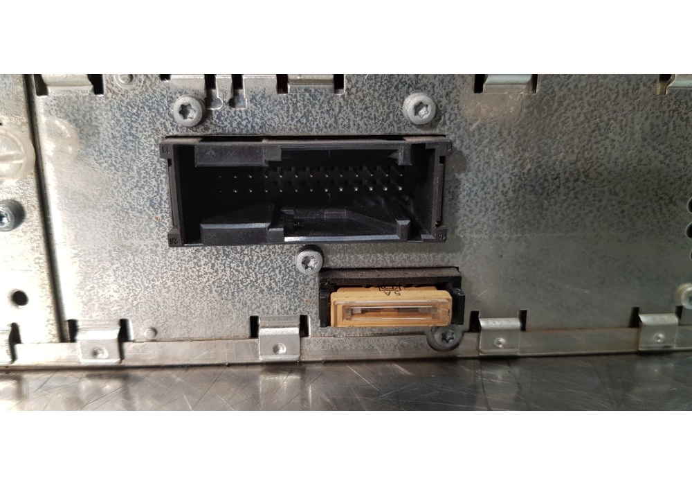 Recambio de sistema audio / radio cd para mercedes clase s (w220) berlina 500 (220.075) referencia OEM IAM A2208200389  