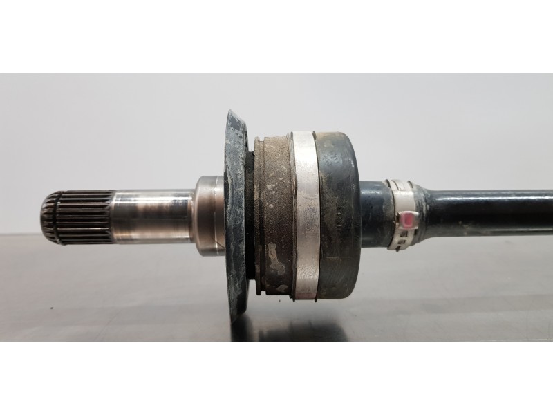 Recambio de transmision trasera derecha para bmw serie x3 (g01) xdrive20d referencia OEM IAM 33208679968 8679968 