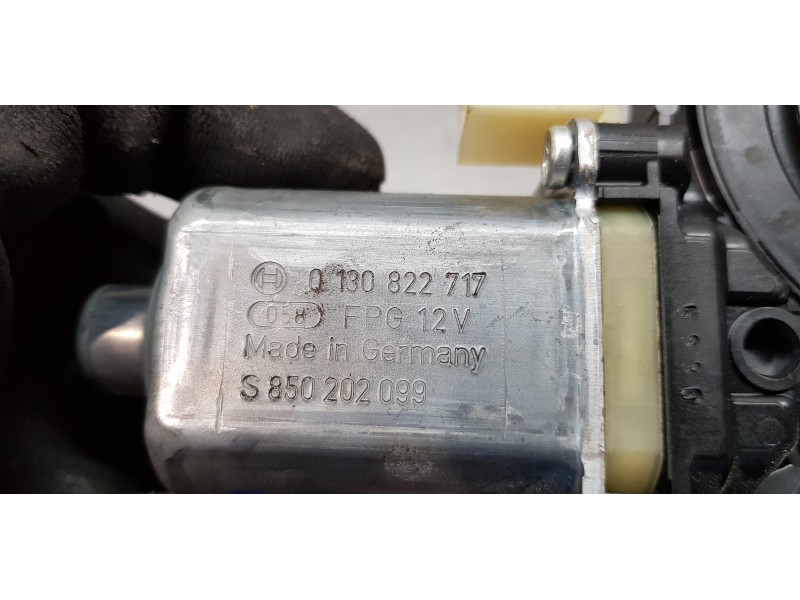 Recambio de motor elevalunas delantero izquierdo para skoda octavia lim. (5e3) ambition referencia OEM IAM 5Q0959801B   Recambio de motor elevalunas delantero izquierdo para skoda octavia lim. (5e3) ambition referencia OEM IAM 5Q0959801B