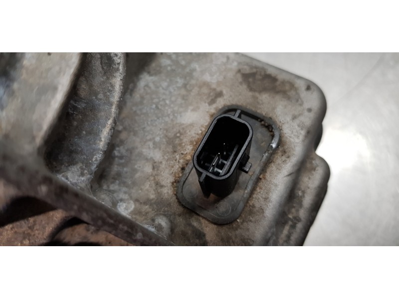 Recambio de bomba direccion para nissan primastar cerrada referencia OEM IAM 491108485R  