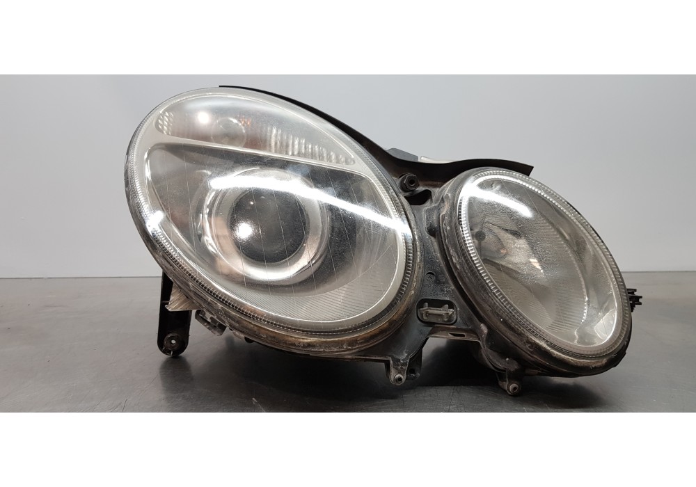 Recambio de faro derecho para mercedes clase e (w211) berlina e 270 cdi (211.016) referencia OEM IAM A2118200261  