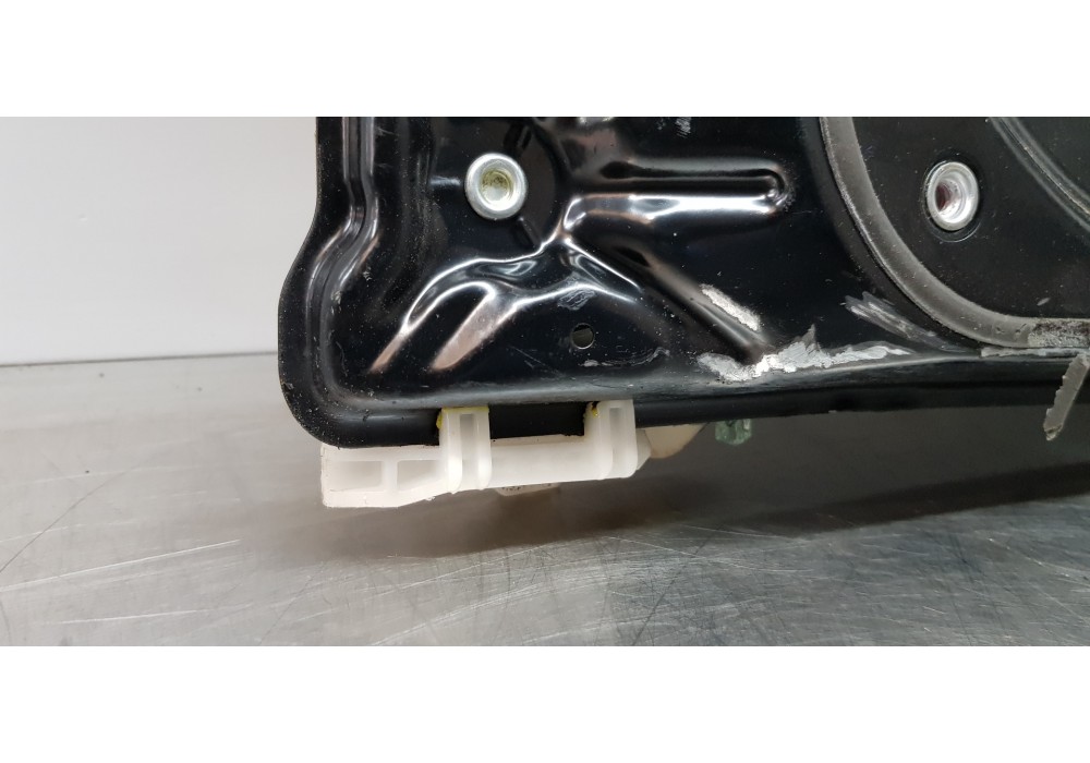 Recambio de elevalunas delantero derecho para land rover range rover sport v6 td se referencia OEM IAM CUH500240 7H2223200CC CUR