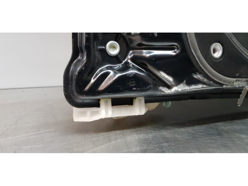 Recambio de elevalunas delantero derecho para land rover range rover sport v6 td se referencia OEM IAM CUH500240 7H2223200CC CUR