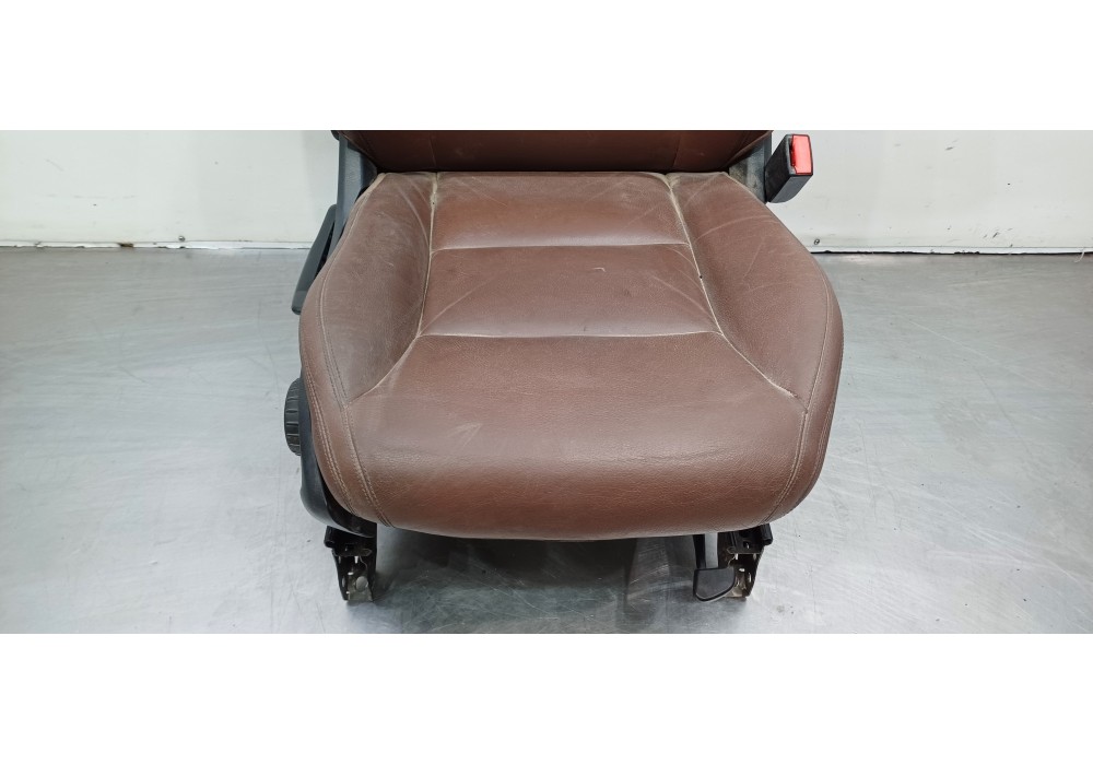 Recambio de juego asientos completo para mercedes clase b (w246) b 200 cdi be (246.201) referencia OEM IAM A0009105408 A00191004