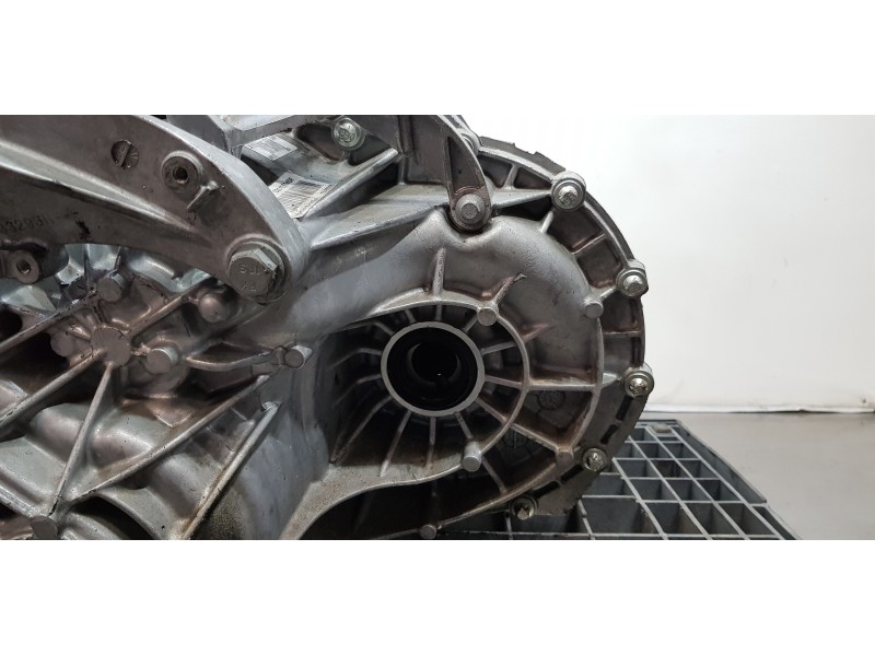 Recambio de caja cambios para nissan primastar cerrada referencia OEM IAM PF6082  