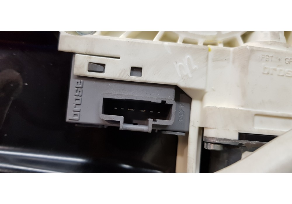 Recambio de elevalunas delantero derecho para land rover range rover sport v6 td se referencia OEM IAM CUH500240 7H2223200CC CUR