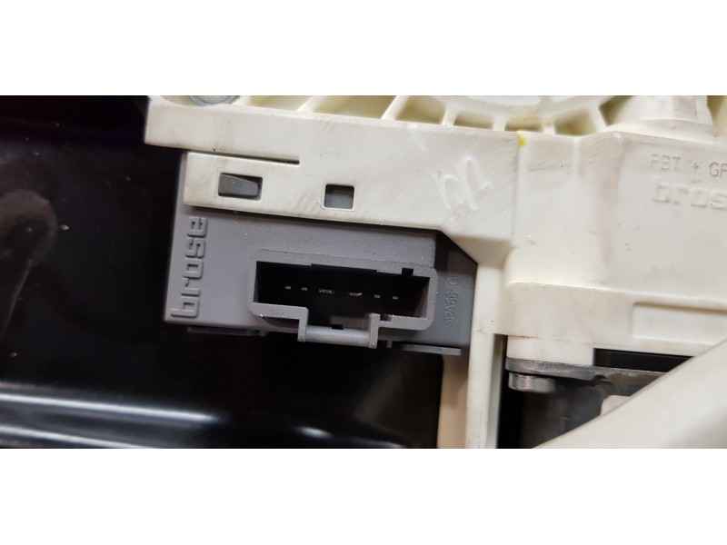 Recambio de elevalunas delantero derecho para land rover range rover sport v6 td se referencia OEM IAM CUH500240 7H2223200CC CUR