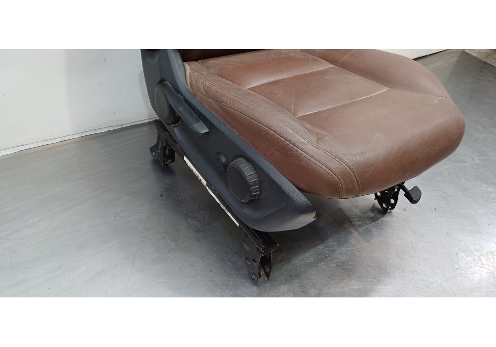 Recambio de juego asientos completo para mercedes clase b (w246) b 200 cdi be (246.201) referencia OEM IAM A0009105408 A00191004