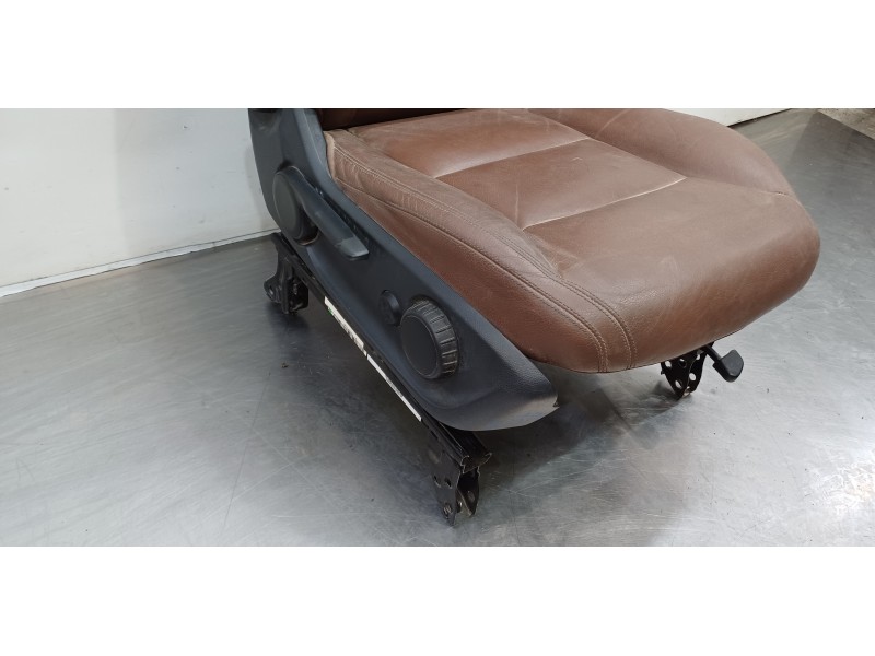 Recambio de juego asientos completo para mercedes clase b (w246) b 200 cdi be (246.201) referencia OEM IAM A0009105408 A00191004