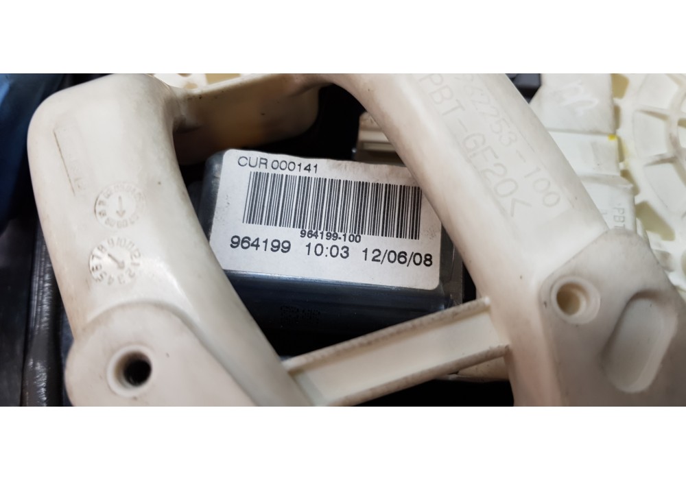 Recambio de elevalunas delantero derecho para land rover range rover sport v6 td se referencia OEM IAM CUH500240 7H2223200CC CUR