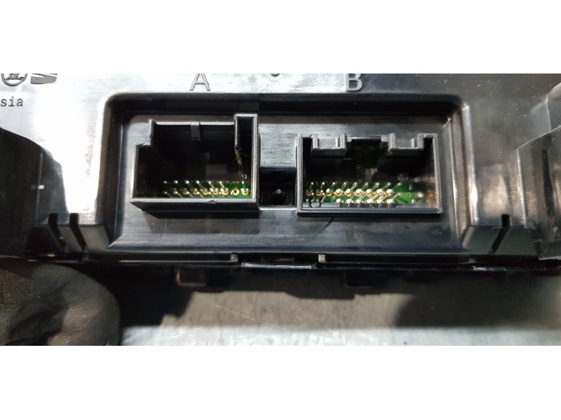 Recambio de mando climatizador para seat toledo (kg3) reference referencia OEM IAM 6P0907044B   Recambio de mando climatizador para seat toledo (kg3) reference referencia OEM IAM 6P0907044B