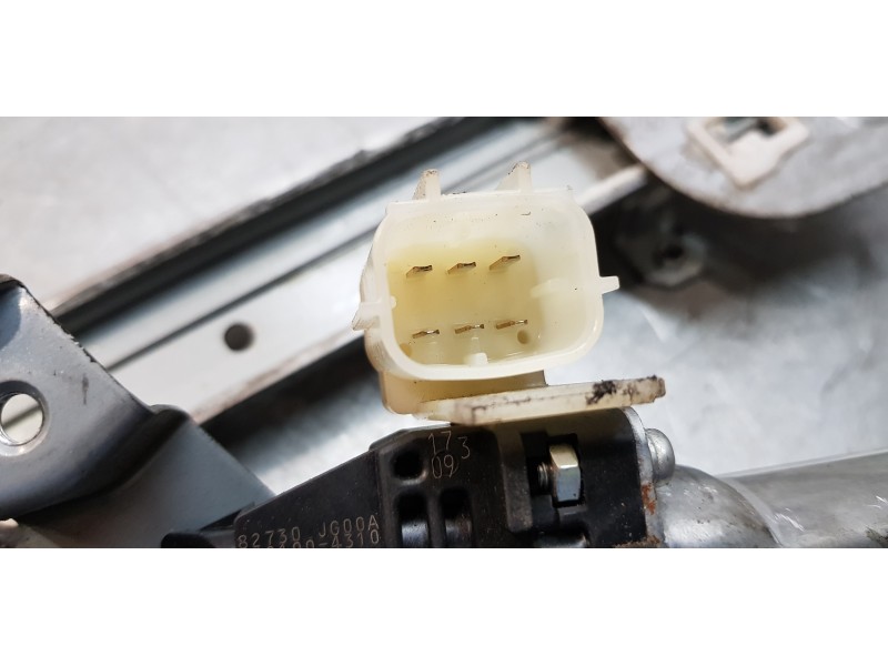 Recambio de elevalunas trasero derecho para nissan x-trail (t31) xe referencia OEM IAM 82730JG00A   Recambio de elevalunas trasero derecho para nissan x-trail (t31) xe referencia OEM IAM 82730JG00A