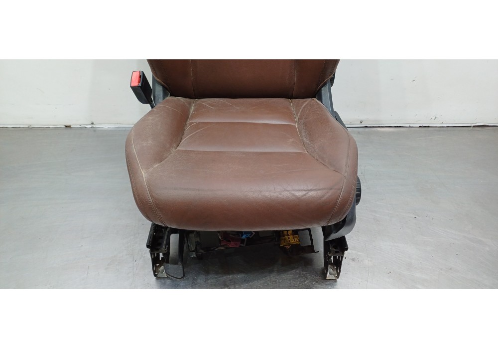 Recambio de juego asientos completo para mercedes clase b (w246) b 200 cdi be (246.201) referencia OEM IAM A0009105408 A00191004