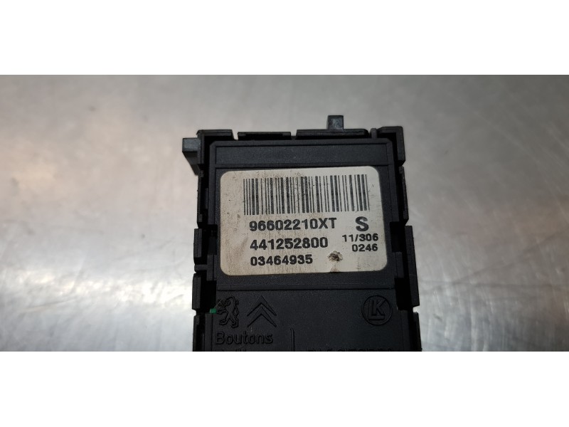 Recambio de modulo electronico para citroen c5 station wagon exclusive referencia OEM IAM 96602210XT   Recambio de modulo electronico para citroen c5 station wagon exclusive referencia OEM IAM 96602210XT