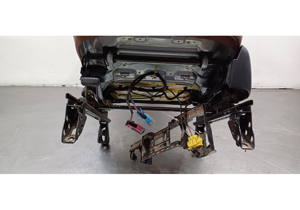 Recambio de juego asientos completo para mercedes clase b (w246) b 200 cdi be (246.201) referencia OEM IAM A0009105408 A00191004