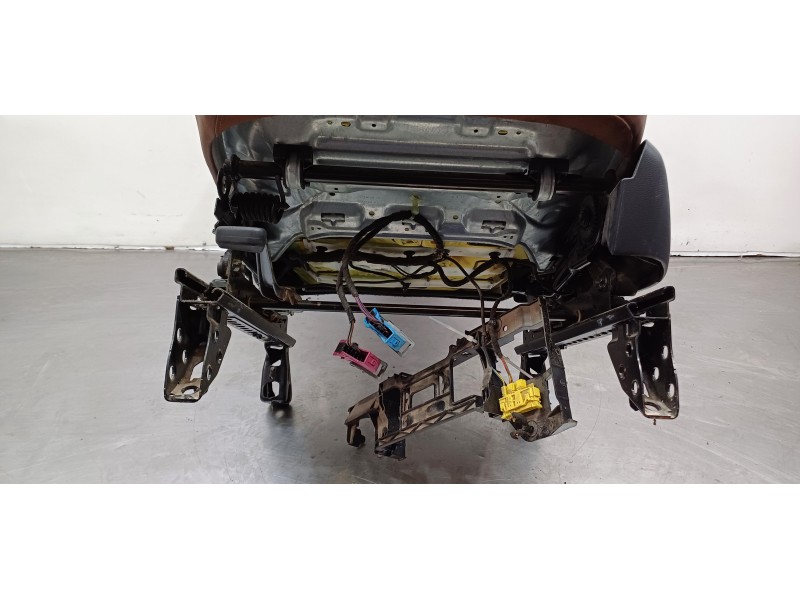 Recambio de juego asientos completo para mercedes clase b (w246) b 200 cdi be (246.201) referencia OEM IAM A0009105408 A00191004